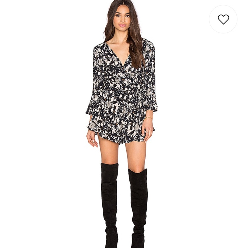 FREE PEOPLE All The Right Ruffles Romper Sz XS - Picture 1 of 8